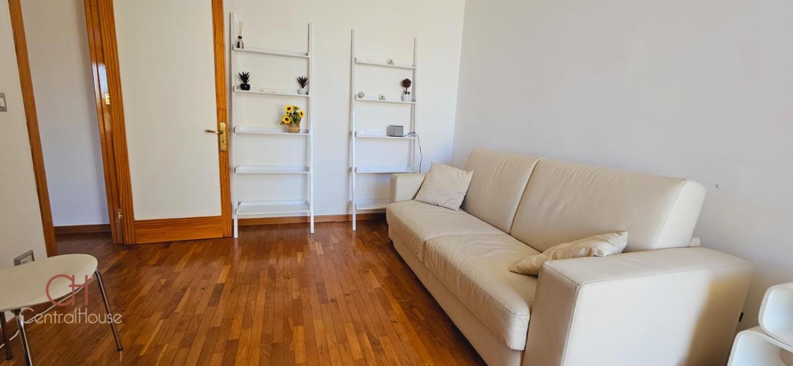 Central House Lecce Bagian luar foto